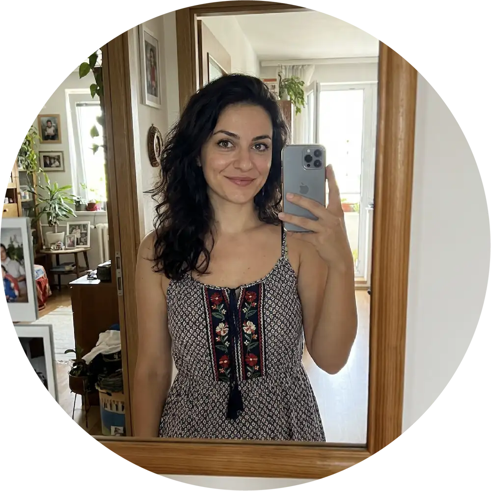Milica, 28